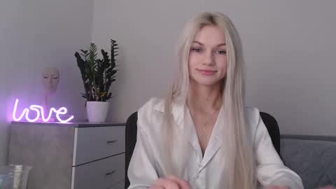 EMMA online show from February 12, 9:33 pm