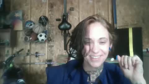 Snapshot of misshoneybadger333 chatting on September 30, 11:20 pm misshoneybadger333 online show from September 30, 11:20 pm