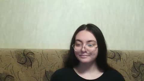 missis mona online show from December 15, 9:09 pm