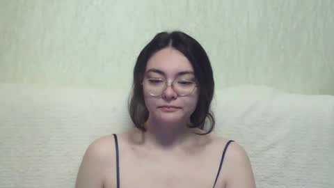 Snapshot of missis_mona chatting on December 23, 8:22 am missis mona online show from December 23, 8:22 am