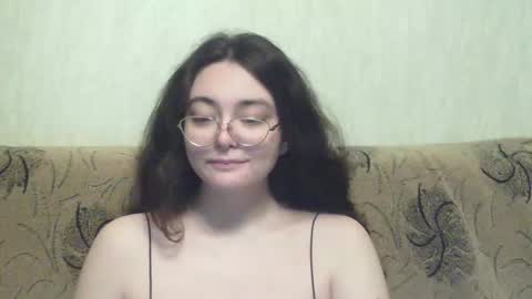 Snapshot of missis_mona chatting on March 8, 8:46 pm missis mona online show from March 8, 8:46 pm