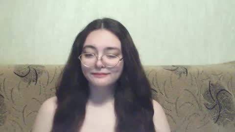 Snapshot of missis_mona chatting on March 7, 8:44 pm missis mona online show from March 7, 8:44 pm