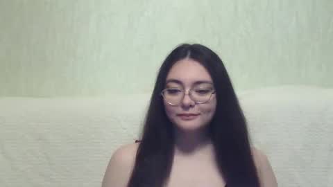 Snapshot of missis_mona chatting on January 5, 4:06 pm missis mona online show from January 5, 4:06 pm