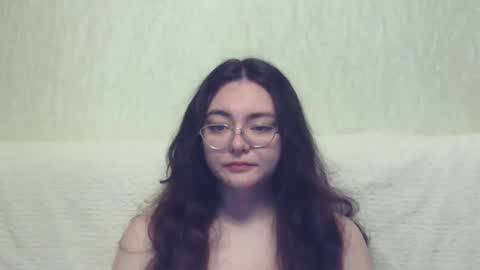 Snapshot of missis_mona chatting on January 10, 7:46 am missis mona online show from January 10, 7:46 am