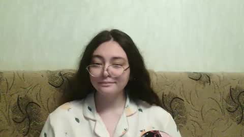 Snapshot of missis_mona chatting on September 19, 4:06 pm missis mona online show from September 19, 4:06 pm