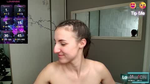 Snapshot of missis_sofiia chatting on December 19, 1:51 pm Sofia online show from December 19, 1:51 pm