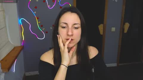 Snapshot of missis_sofiia chatting on March 2, 7:10 am Sofia online show from March 2, 7:10 am