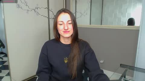 Snapshot of missis_sofiia chatting on February 21, 1:22 pm Sofia online show from February 21, 1:22 pm