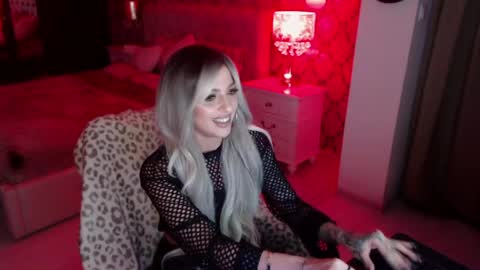 MissJenny7 online show from May 19, 11:12 pm