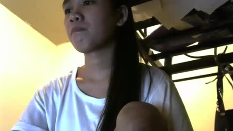 Jona online show from December 12, 5:04 pm
