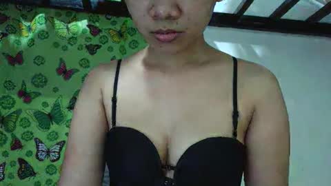 Jona online show from May 8, 7:38 pm
