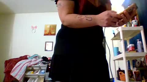 Missjuicy1luv online show from October 2, 5:34 am