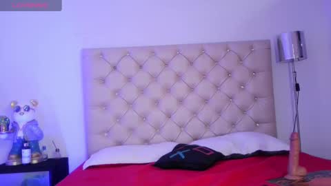 Snapshot of misskatiia chatting on February 18, 12:49 pm misskatiia online show from February 18, 12:49 pm