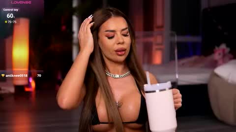 misskiarra online show from February 27, 8:30 pm