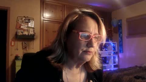 MissKittyFox online show from February 26, 5:35 am