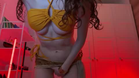 misslalii online show from May 14, 9:53 pm