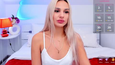 Snapshot of misslou_ chatting on December 3, 6:24 am Lou online show from December 3, 6:24 am