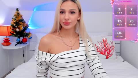 Snapshot of misslou_ chatting on January 16, 6:14 am Lou online show from January 16, 6:14 am