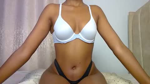 lunah online show from May 17, 10:47 am