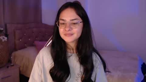 missmariana_ online show from May 18, 4:07 am