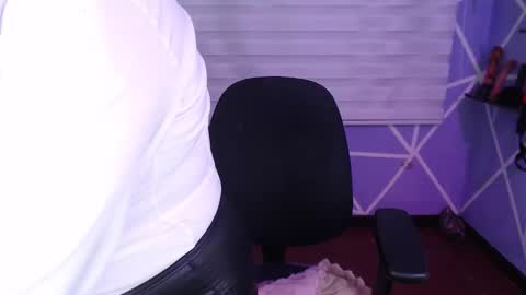 Miia online show from February 26, 3:44 pm