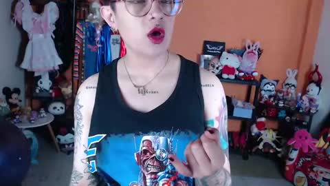 Miss Mia online show from May 8, 1:47 pm