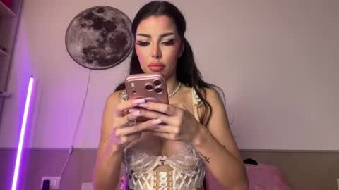 missmichelle111 online show from May 31, 7:26 pm