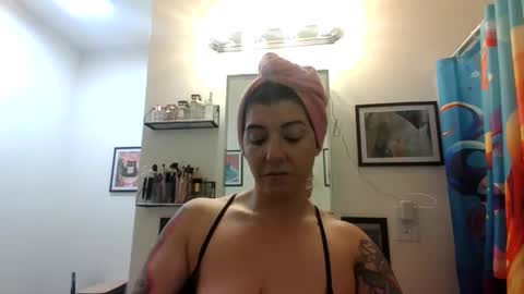MissMona online show from May 23, 10:19 pm