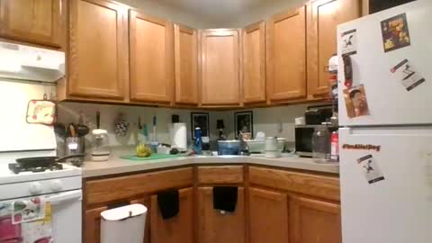 MissMona online show from April 3, 1:42 pm