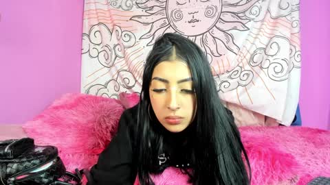 insta miss nickeloo online show from September 12, 3:29 am