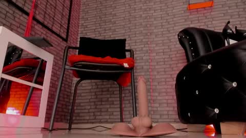 Alana online show from May 11, 5:10 pm