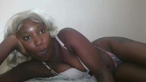 pretty gal online show from May 18, 4:07 am