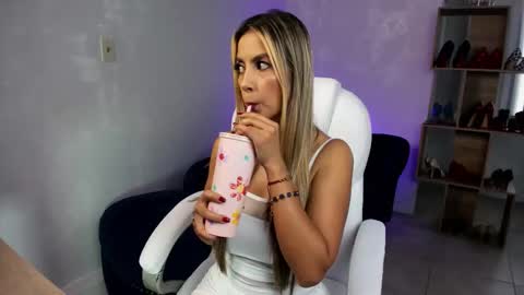 Miss Rhodes online show from October 16, 8:22 pm