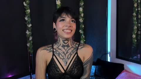 Tomiehelp me get to 100 thumbs up online show from August 7, 5:47 am