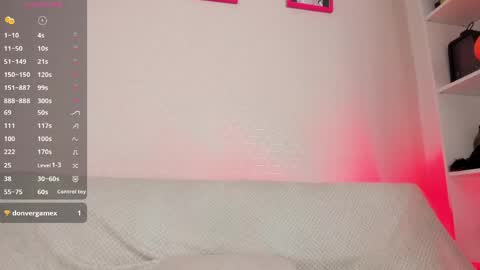 Pau OFmissweetpeach online show from May 16, 1:41 am