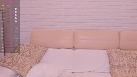 missxcaprice online show from February 1, 1:41 pm