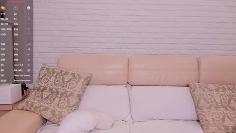 missxcaprice online show from March 26, 3:08 am