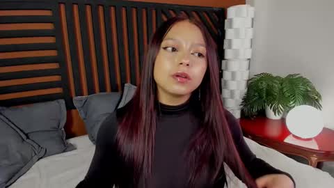 Miss online show from March 6, 10:05 pm