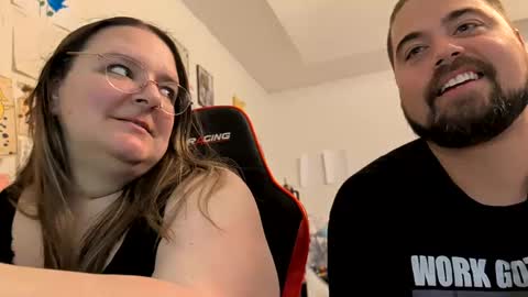 missytongue online show from October 13, 3:20 am