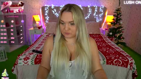  Amely  online show from December 30, 8:43 am