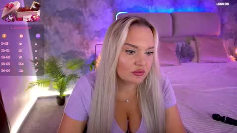  Amely  online show from September 26, 8:01 am