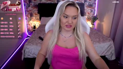 missyymarty online show from May 25, 8:02 am