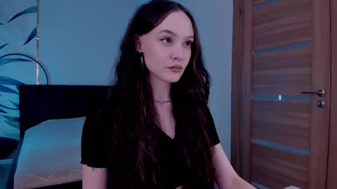 Snapshot of mistress_mialibra chatting on September 29, 12:43 pm Mistress Mia online show from September 29, 12:43 pm