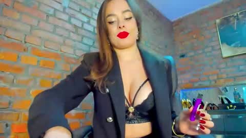 mistress_milana_ online show from September 28, 12:21 pm