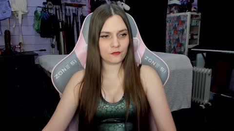 Snapshot of mistress_priest chatting on March 6, 7:10 pm Dirty Priest and Ivi online show from March 6, 7:10 pm