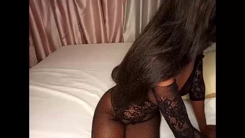 mistress_valentina1 online show from May 21, 12:19 am