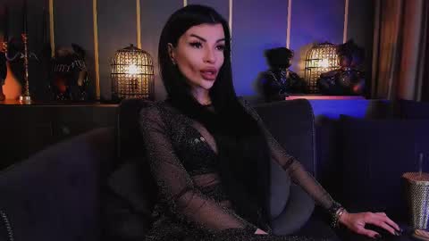 Snapshot of mistresselenia chatting on March 11, 2:07 pm Elenia online show from March 11, 2:07 pm