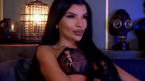 Snapshot of mistresselenia chatting on September 15, 11:29 am Elenia online show from September 15, 11:29 am