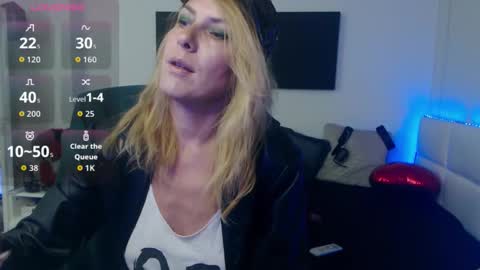 MistressEvelyn  online show from September 28, 7:52 pm