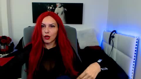 MistressEvelyn  online show from February 4, 6:04 am